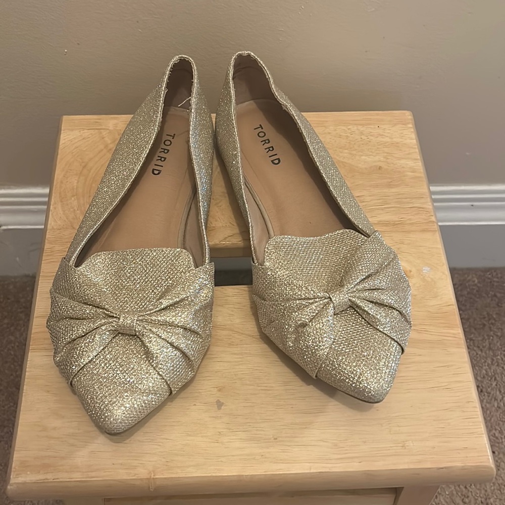 Torrid gold ballet flat size 9W